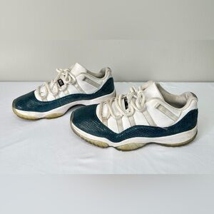Nike Air Jordan 11 Retro Low Snakeskin Navy Blue White Mens 9.5 CD6846-102